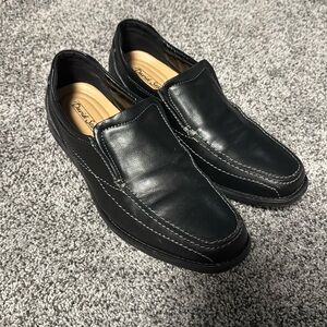 Men’s dress shoes